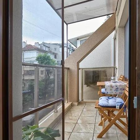 Weiss Estate By Estateautomata Daire Burgaz